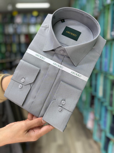 پیراهن مردانه فلورا خاکستری روشن بدون جیب دکمه مخفی قواره آزاد همای